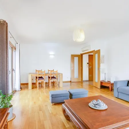 Apartamento Em Odivelas 아파트 오디벨라스