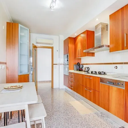아파트 Apartamento Em Odivelas